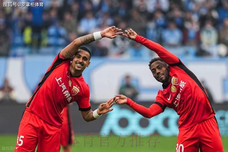 大反转!上港必走之人又要回来了?沪媒透露球队骚操作,球迷热议 大反转!上港必走之人又要回来了?沪媒透露球队骚操作,球迷热议